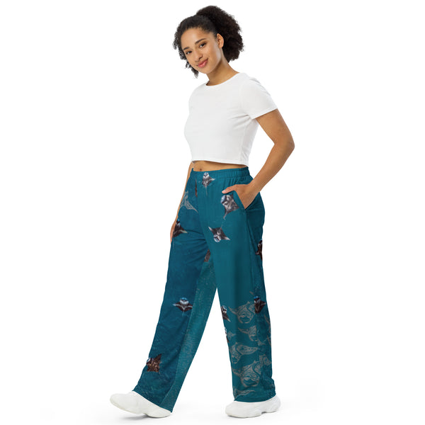 Mantas from Above All-over print unisex wide-leg pants